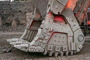 This is a picture of Massive mining equipment for an article entitled text mining social media for competitive analysis By Octopus Intelligence. Solving problems with Competitive Intelligence, common sense and market analysis