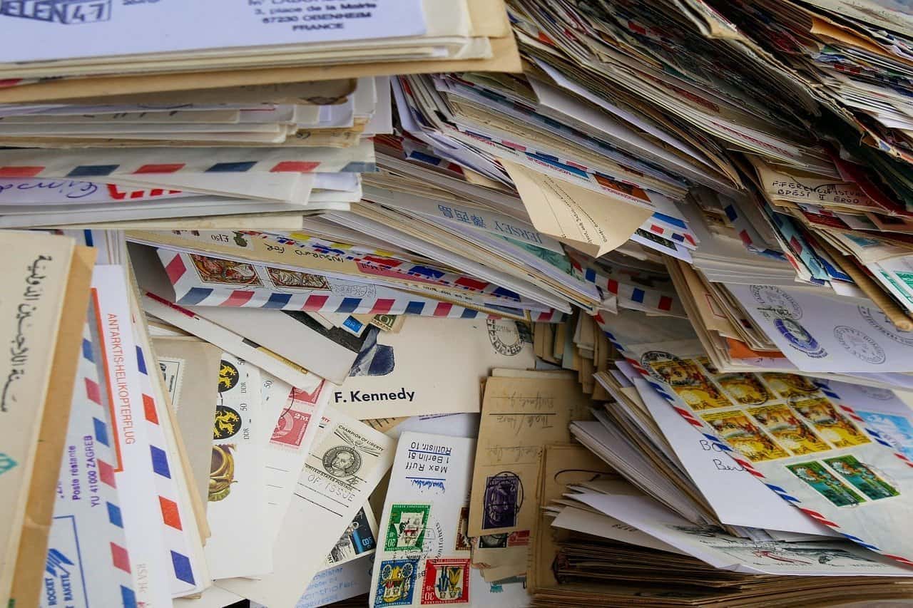 this is a picture Lots of open letters for an article titled How Direct Mail Marketing Helps You Stay Ahead By Octopus Intelligence. Solving problems with Competitive Intelligence, common sense and market analysis