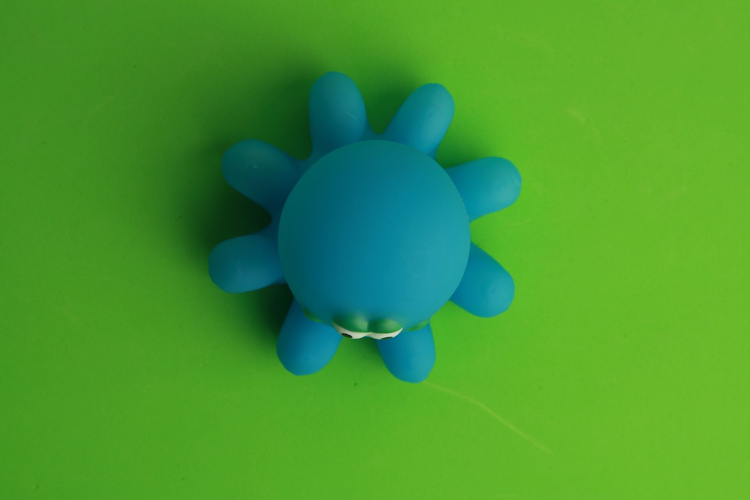 this is a picture of a children's toy for blue octopus bathtub for an article called 8 Great Reasons for Competitive Intelligence by Octopus is a Competitive Intelligence Competitor Analysis & Strategy consulting firm focused on creating certainty, insight, competitive advantage & significant growth 8 Great Reasons